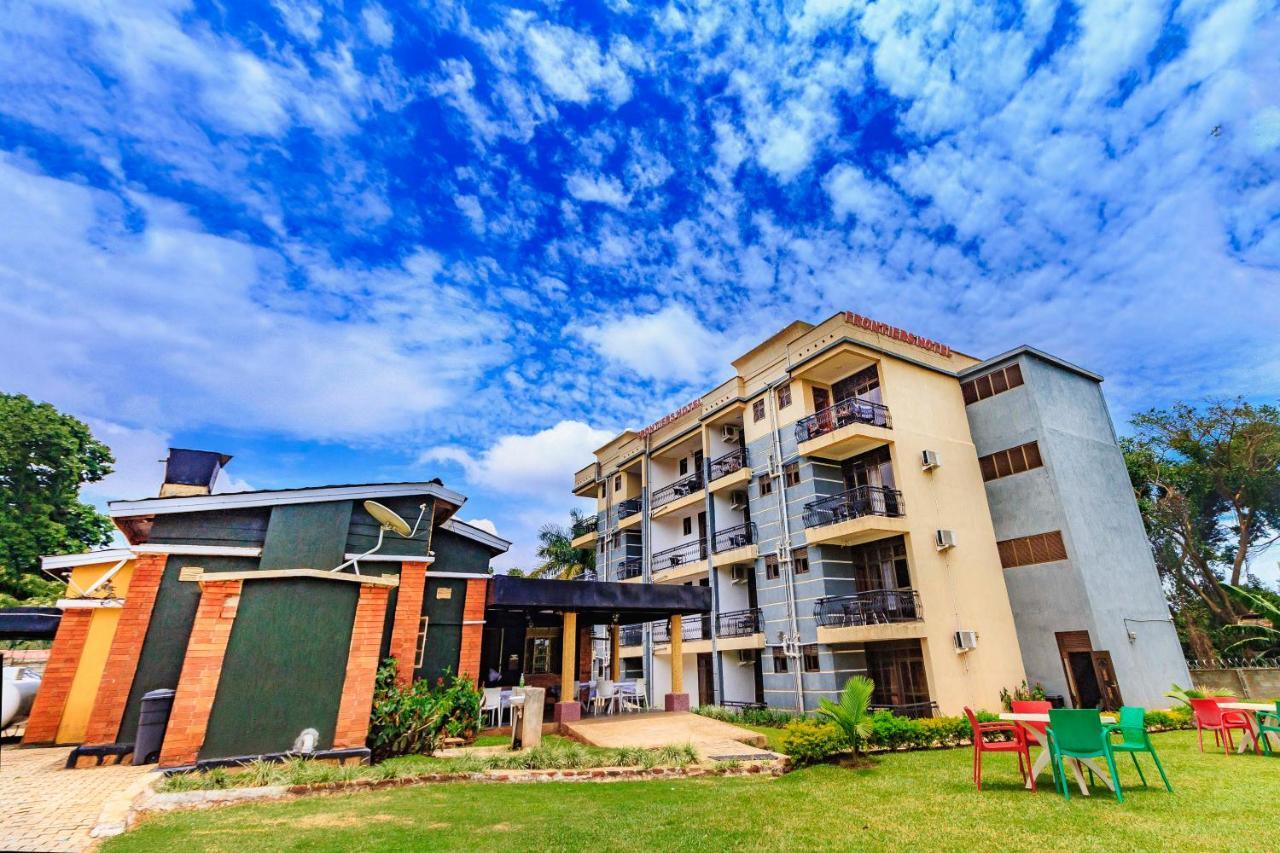 Frontiers Hotel Ентеббе Екстер'єр фото