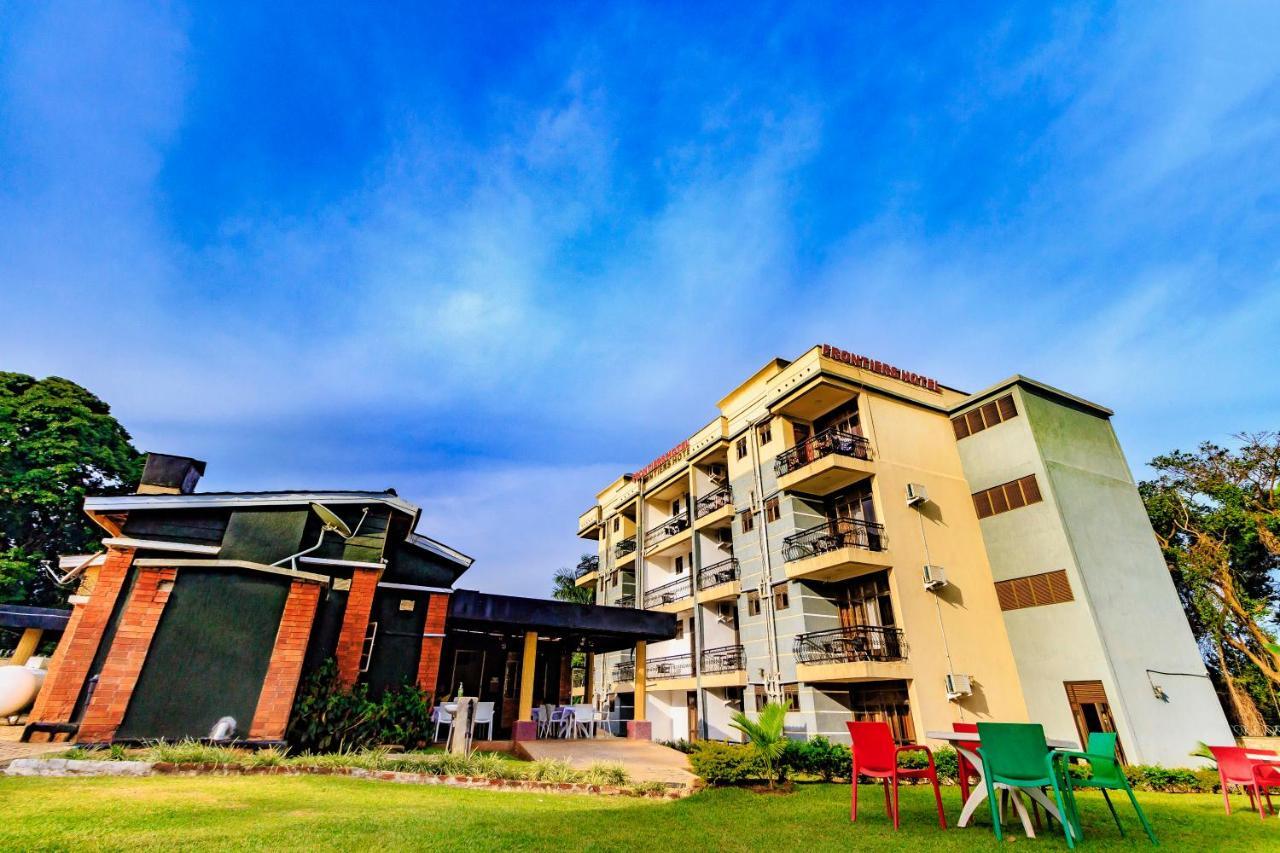 Frontiers Hotel Ентеббе Екстер'єр фото